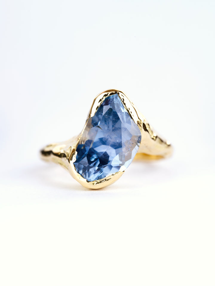 Aurora Blue Montana Sapphire Ring - 4.69ct