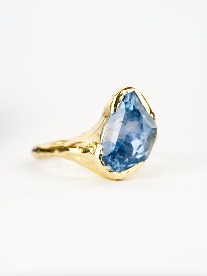 Aurora Blue Montana Sapphire Ring - 4.69ct