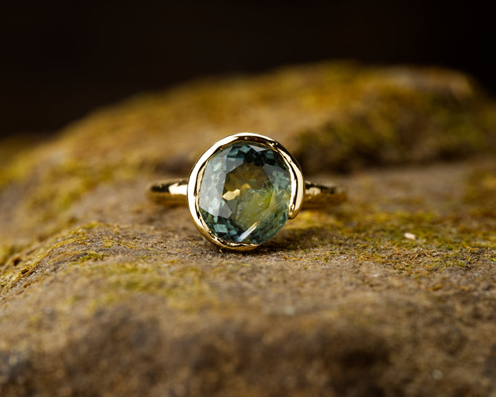 Blue Earth Montana Sapphire Ring - 3.175ct