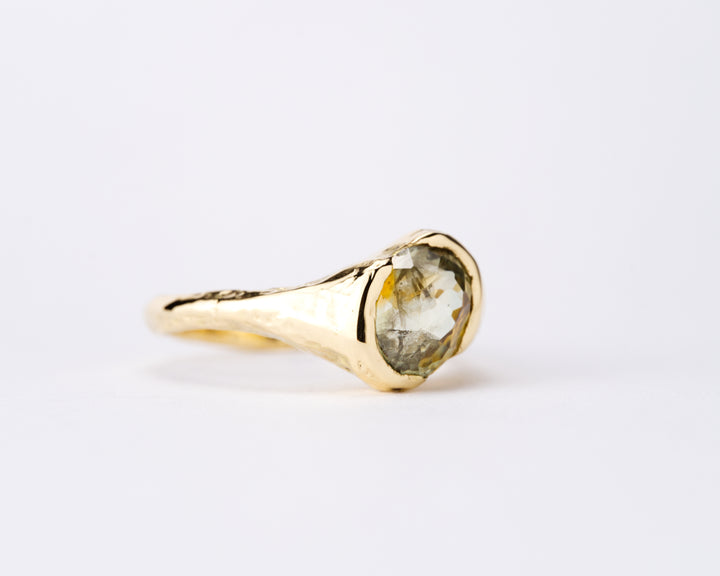 Bi-Color Golden Montana Sapphire Ring - 1.965ct
