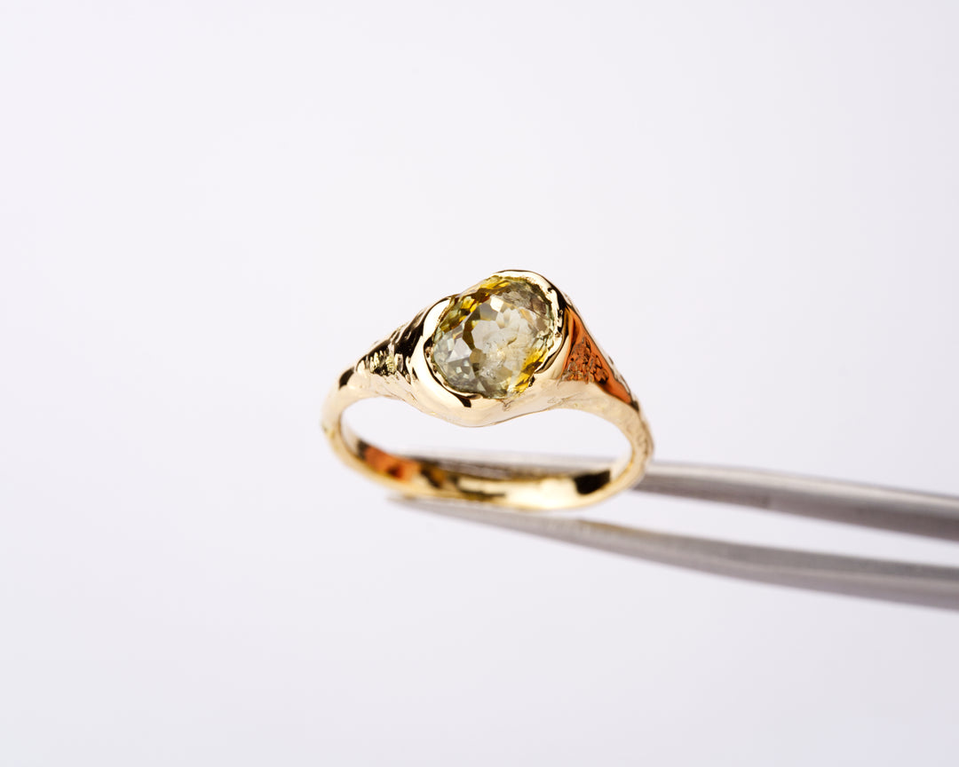 Bi-Color Golden Montana Sapphire Ring - 1.965ct