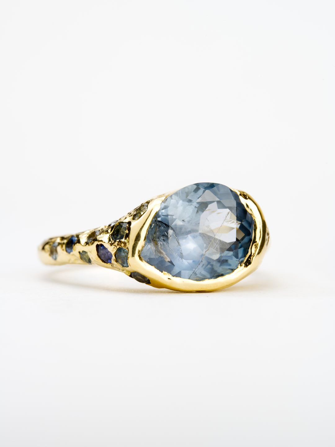 Caspian Blue Montana Sapphire Ring - 2.875ct, handcrafted by Rigby Leigh