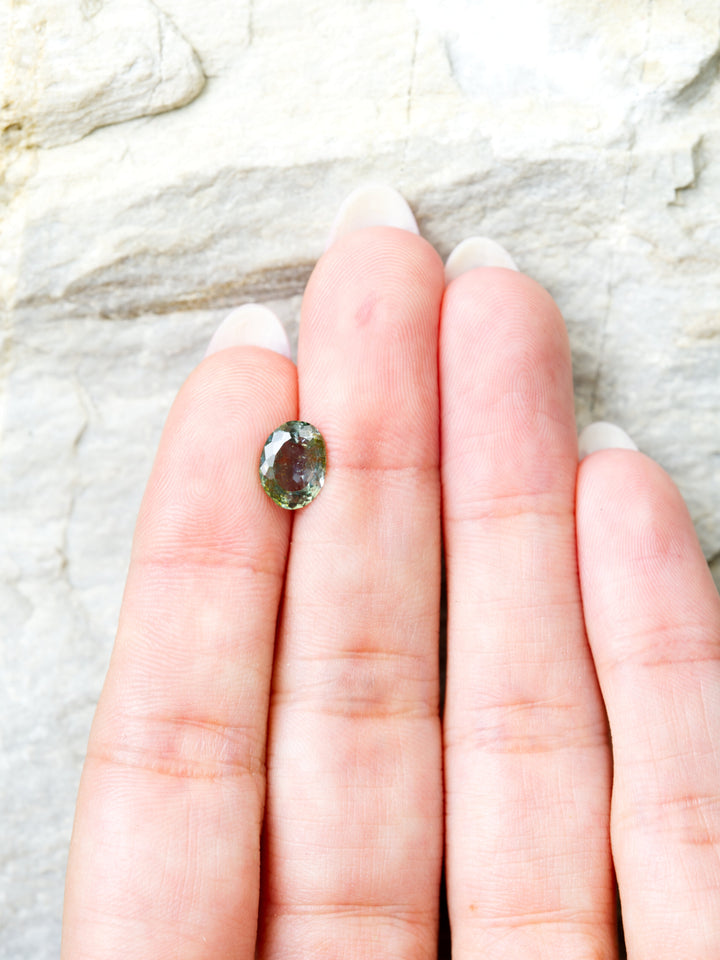Mosslight Pool - 1.705ct