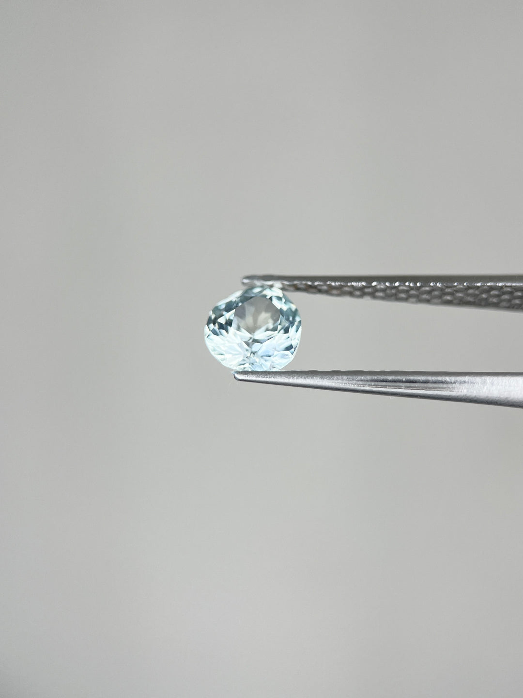 Ice Crystal Blue - .97ct