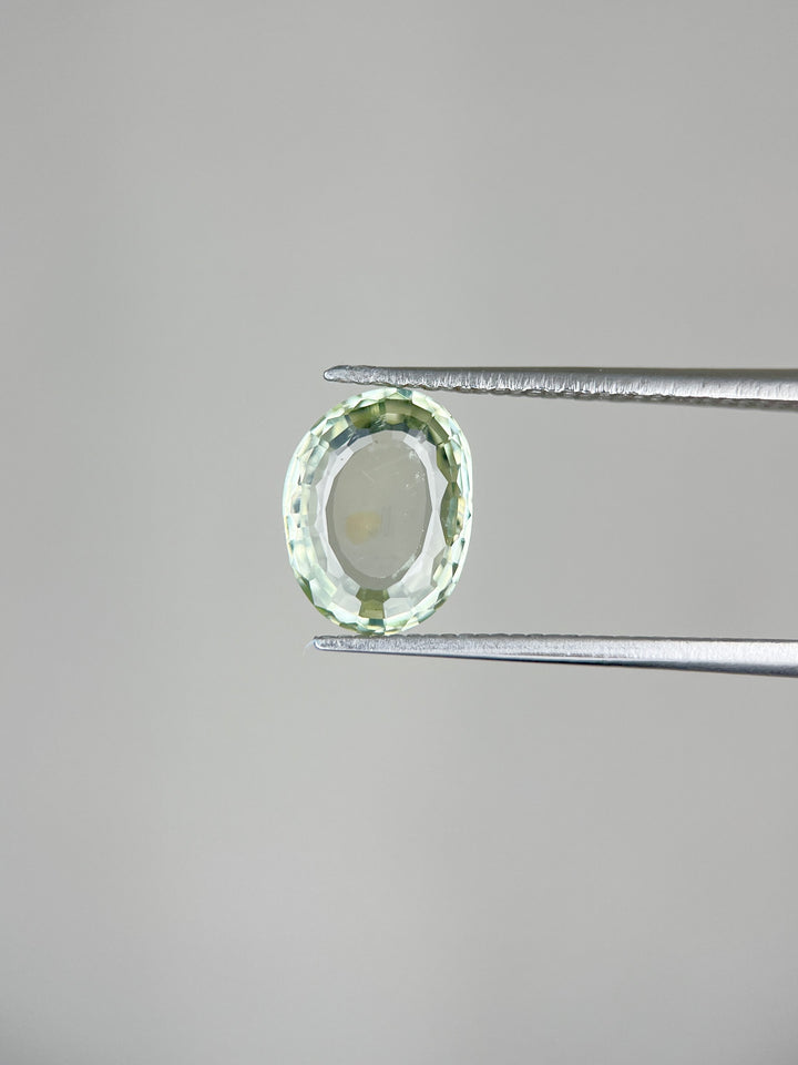 Woodland Green Looking Glass - 2.135ct