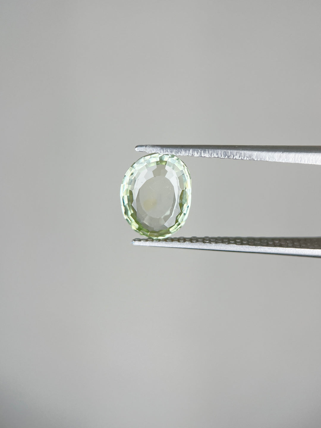 Woodland Green Looking Glass - 2.135ct