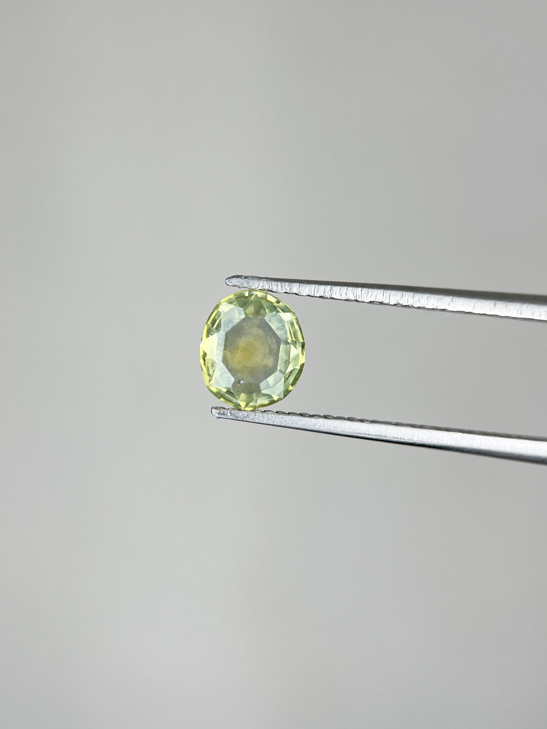 Golden Green - 0.965ct