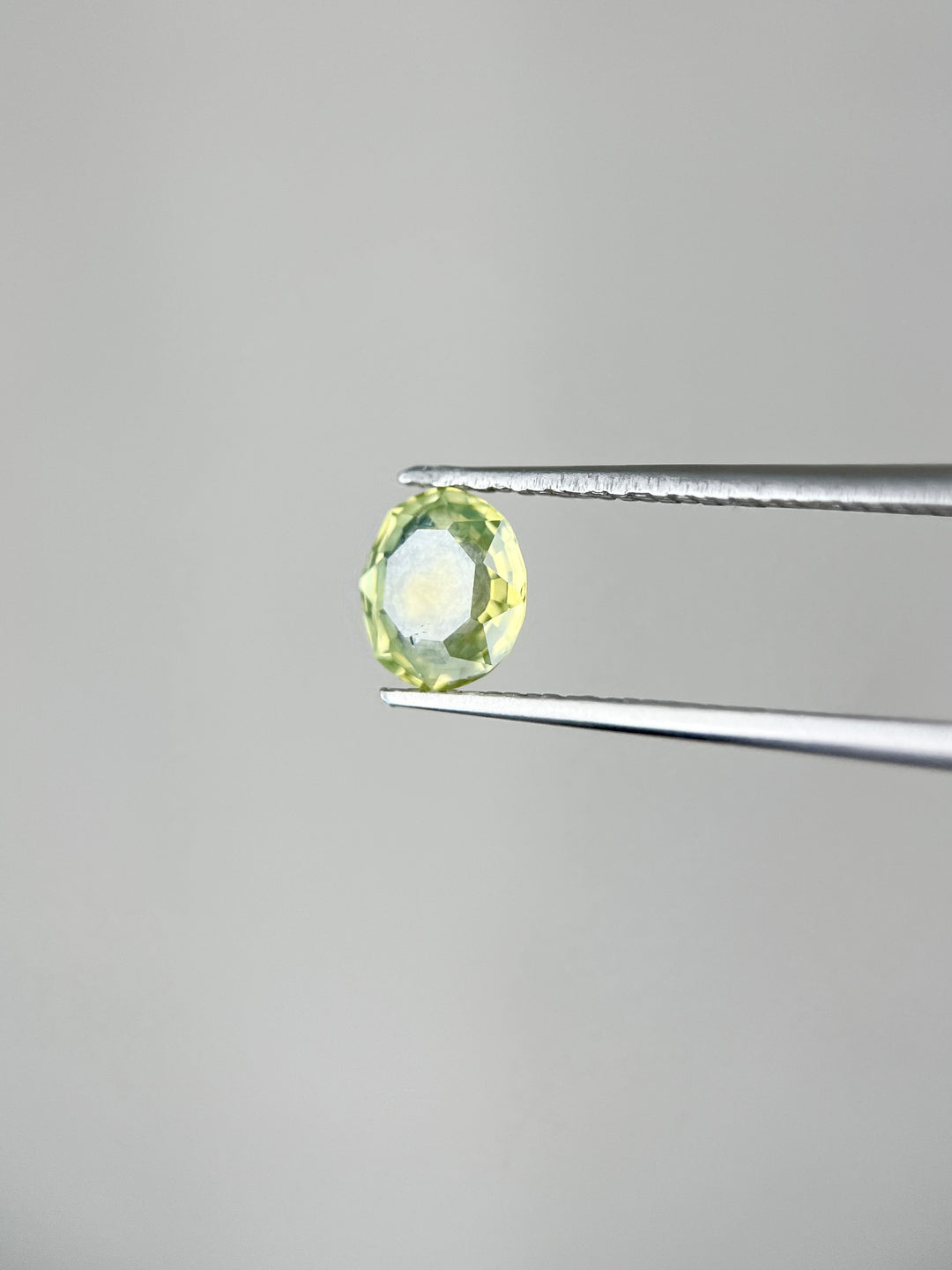 Golden Green - 0.965ct