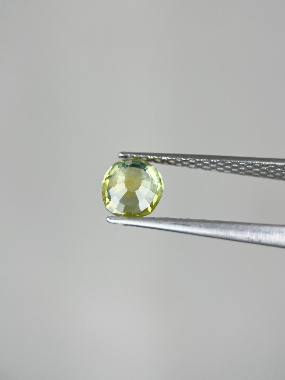 Golden Green - 0.965ct