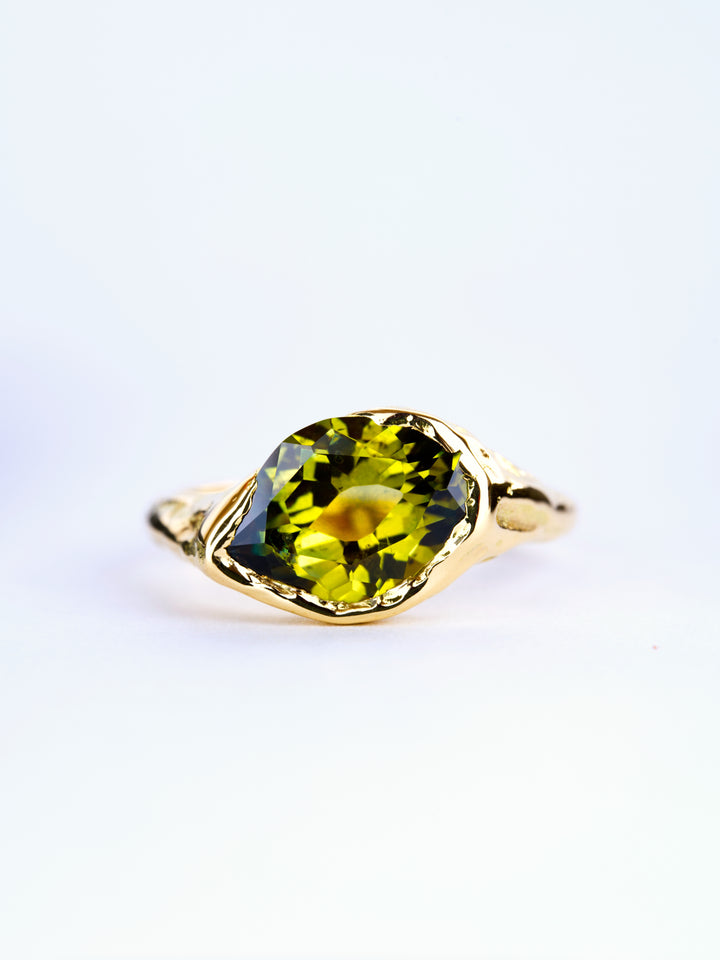 Laurel Green Montana Sapphire Ring - 2.365ct