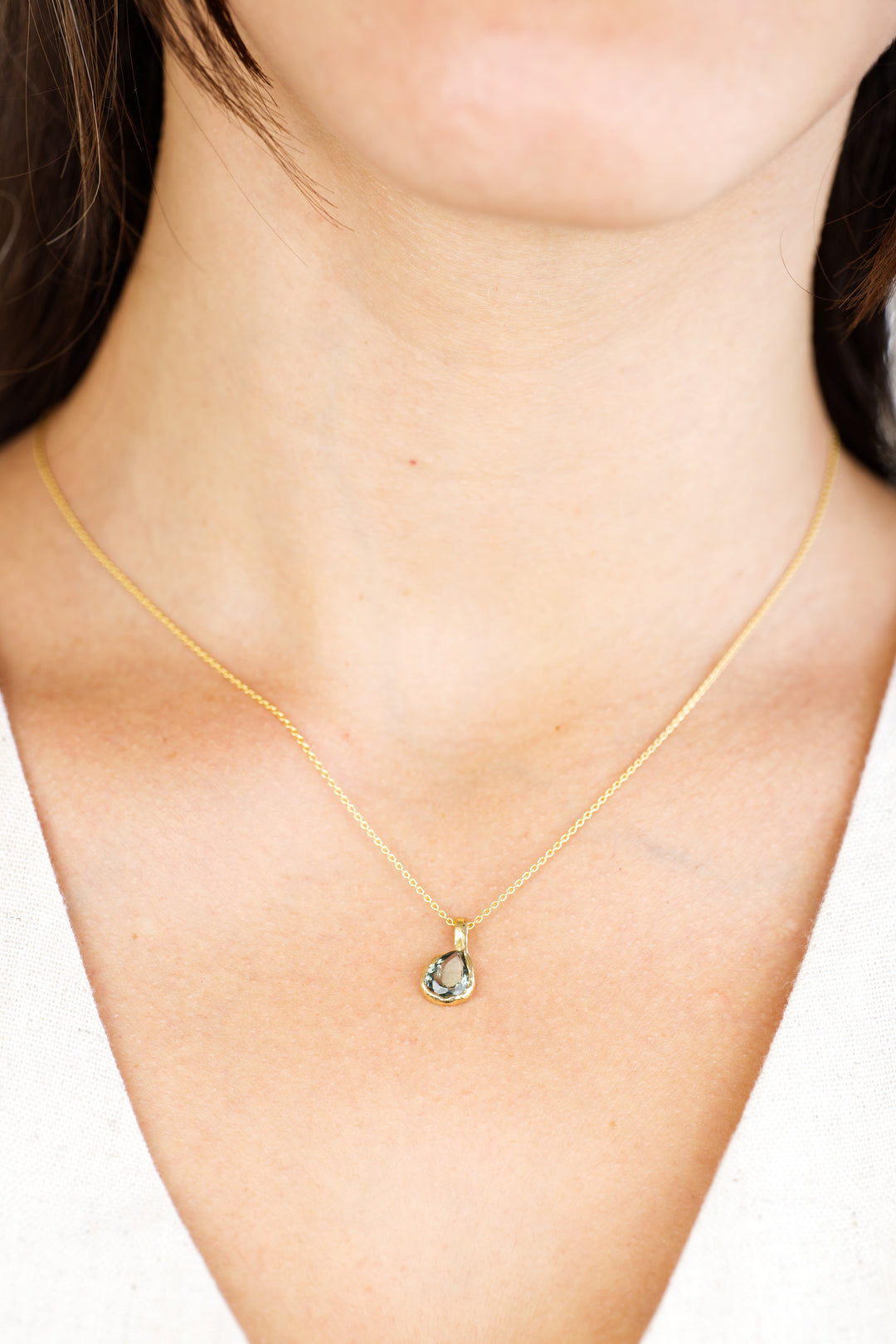 Seaglass Green Montana Sapphire | Pendant Necklace