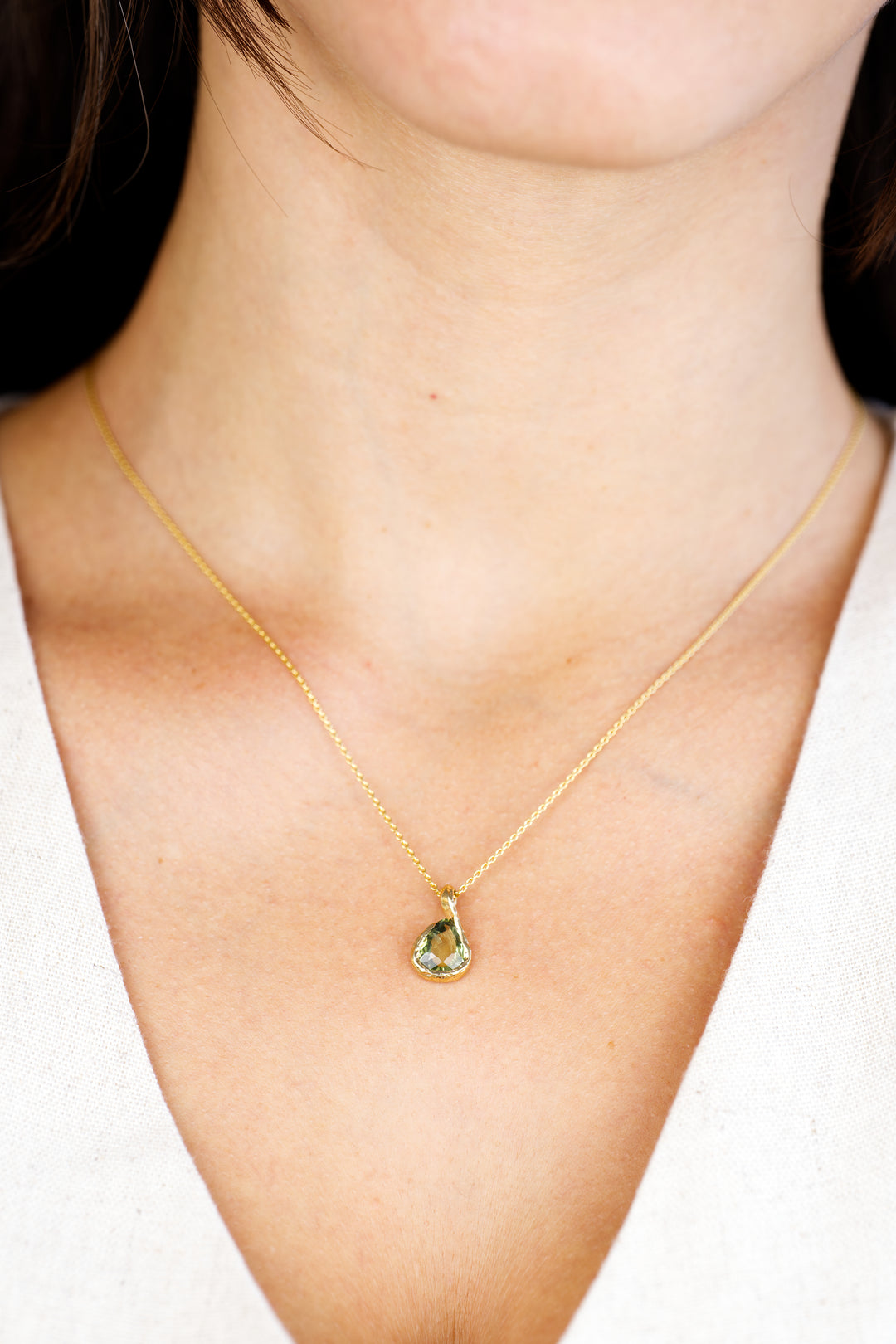 Springleaf Green Montana Sapphire | Pendant Necklace