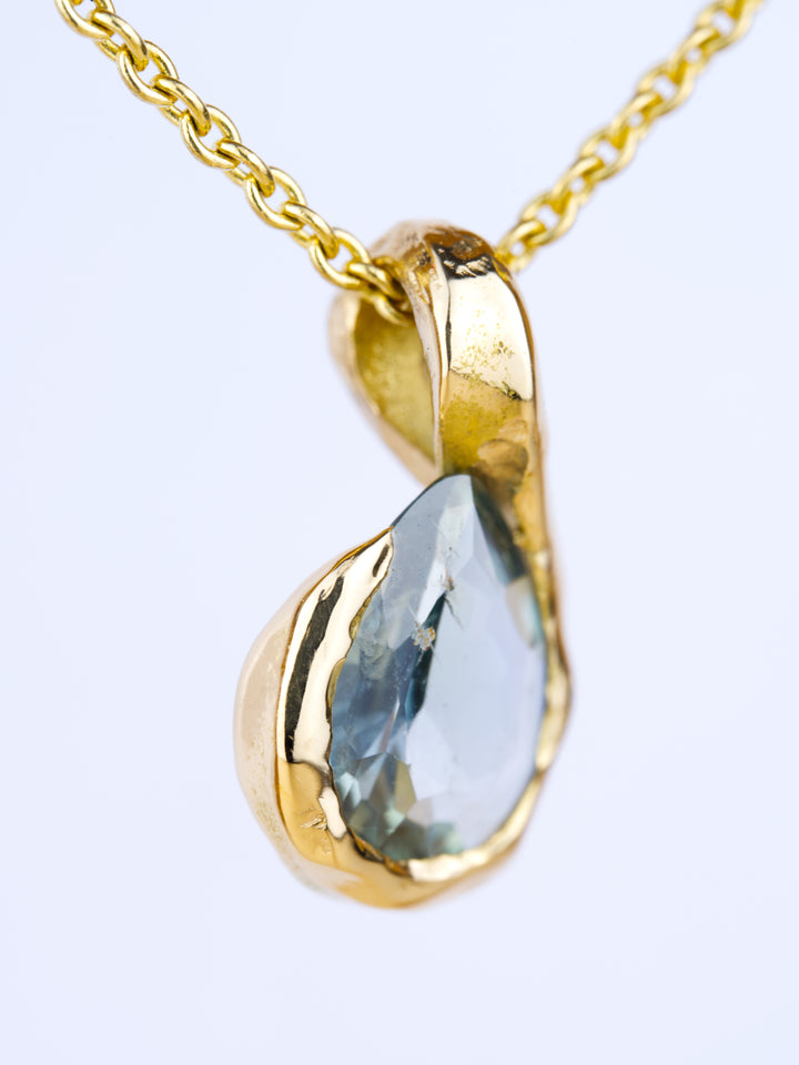 Rainfall Blue Montana Sapphire | Pendant Necklace