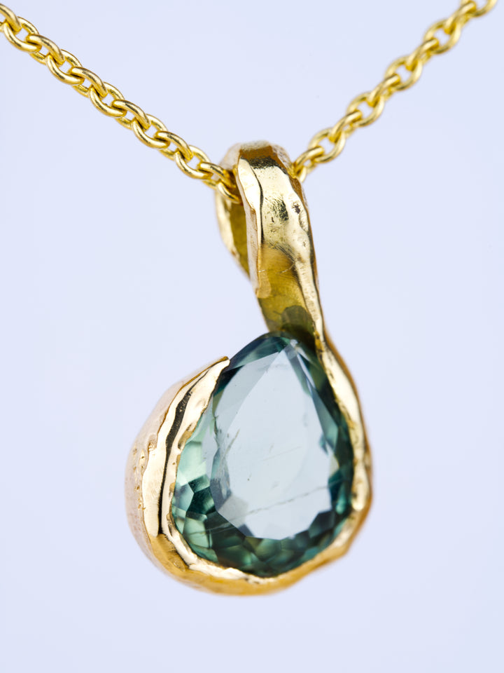 Seaglass Green Montana Sapphire | Pendant Necklace