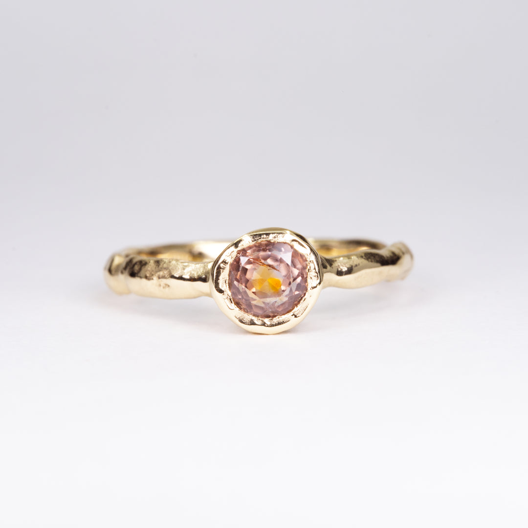 Peach Pink & Orange bi-color Montana Sapphire Solitaire Ring