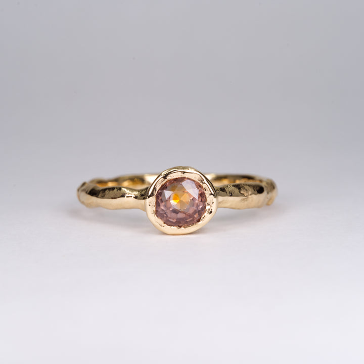 Peach Pink & Orange bi-color Montana Sapphire Solitaire Ring