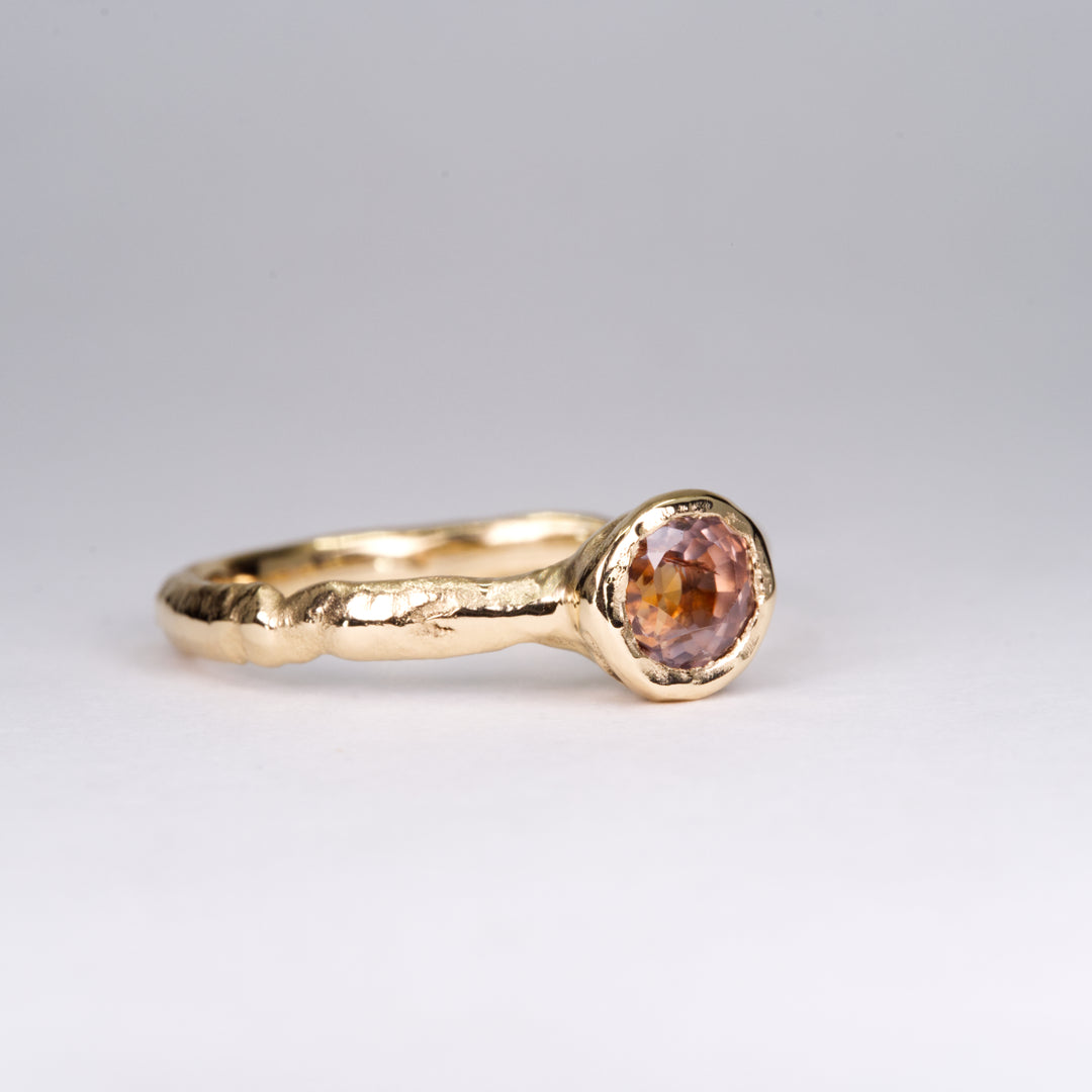 Peach Pink & Orange bi-color Montana Sapphire Solitaire Ring