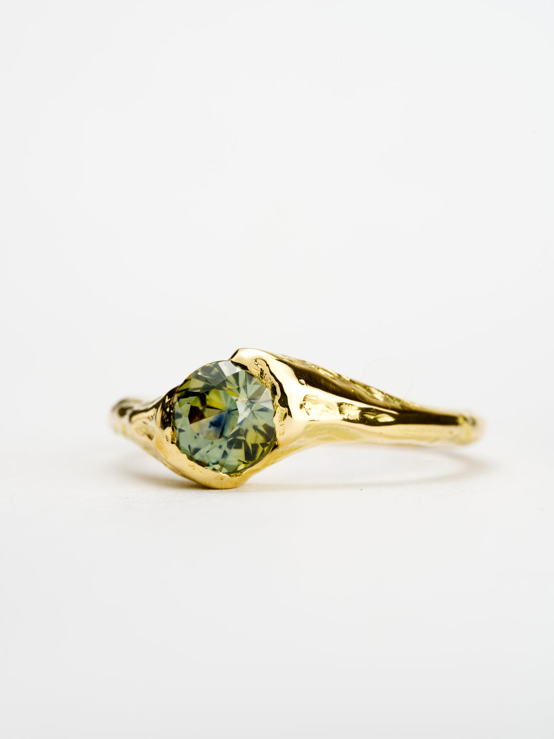 Verdant Green Montana Sapphire Ring - 1c, handcrafted by Rigby Leigh