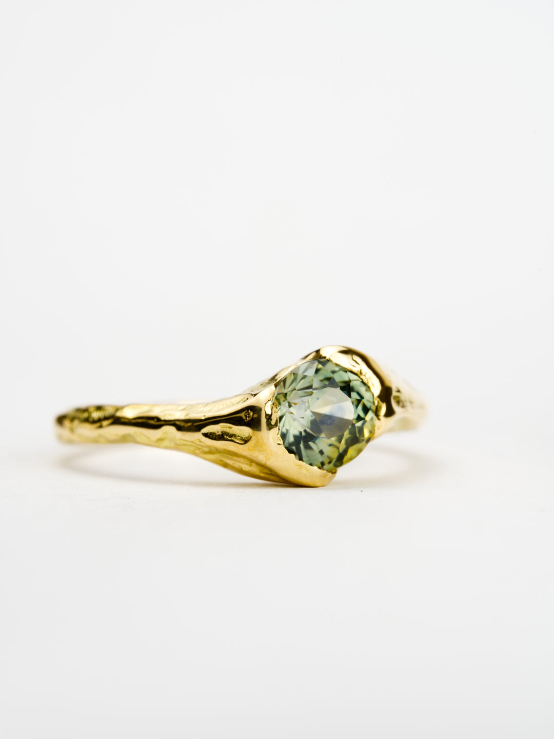 Verdant Green Montana Sapphire Ring - 1c, handcrafted by Rigby Leigh
