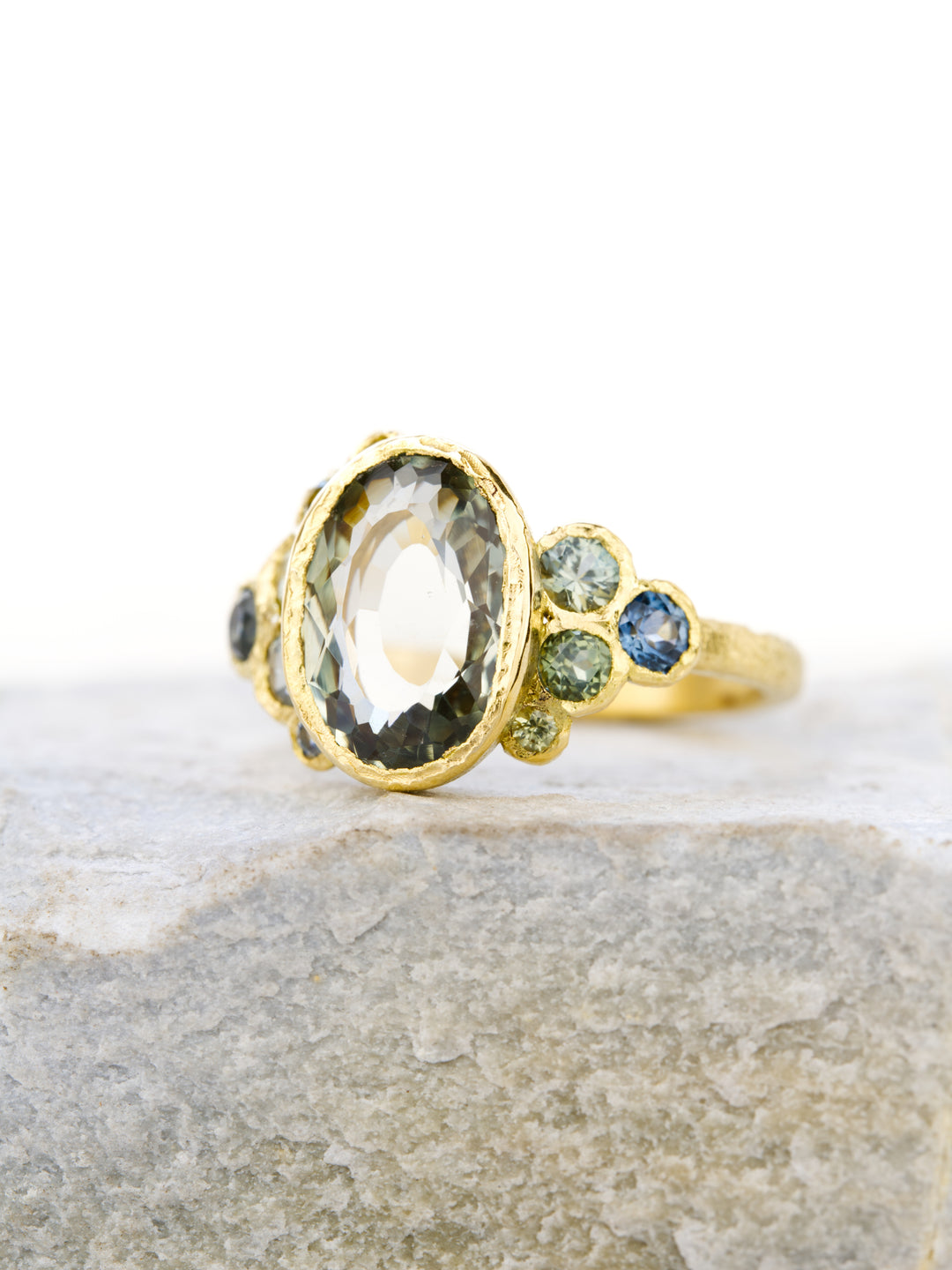 Thalassa White Montana Sapphire Ring - 2.89ct
