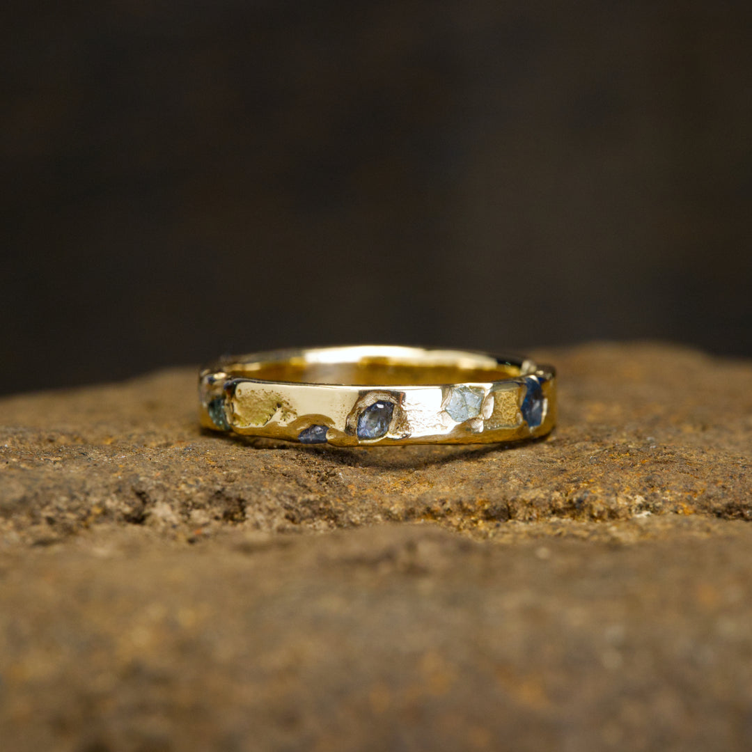 Yogo Rough Montana Sapphire Ring - Eternity Band Slim