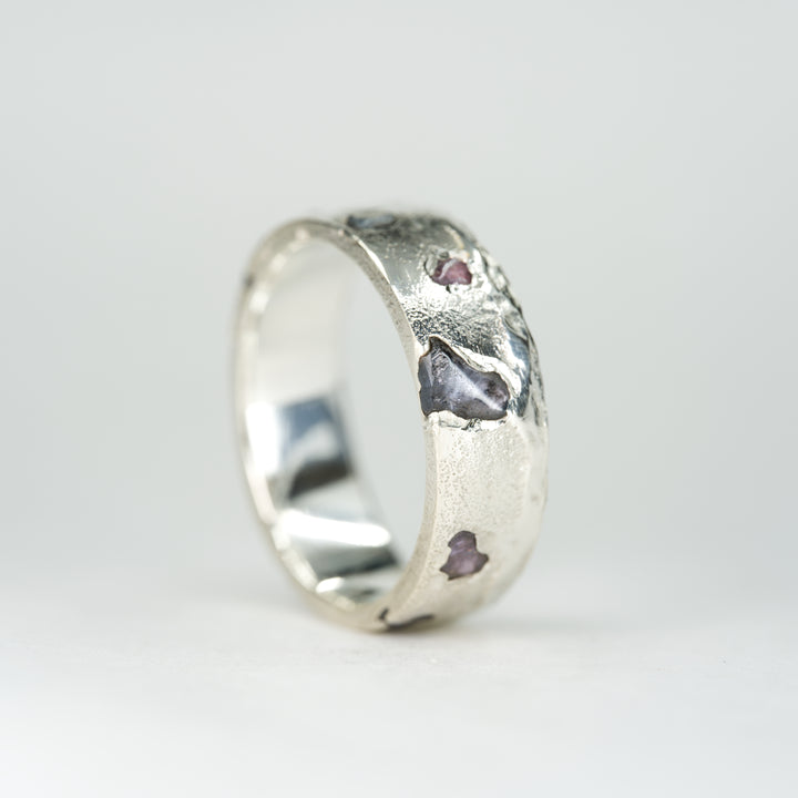 14k White Gold Yogo Rough Montana Sapphire Ring - Eternity Band Slim