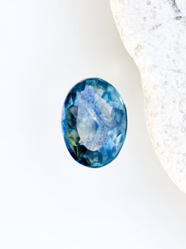 Deepwater — 1.045ct blue Montana sapphire, 7mm, heated