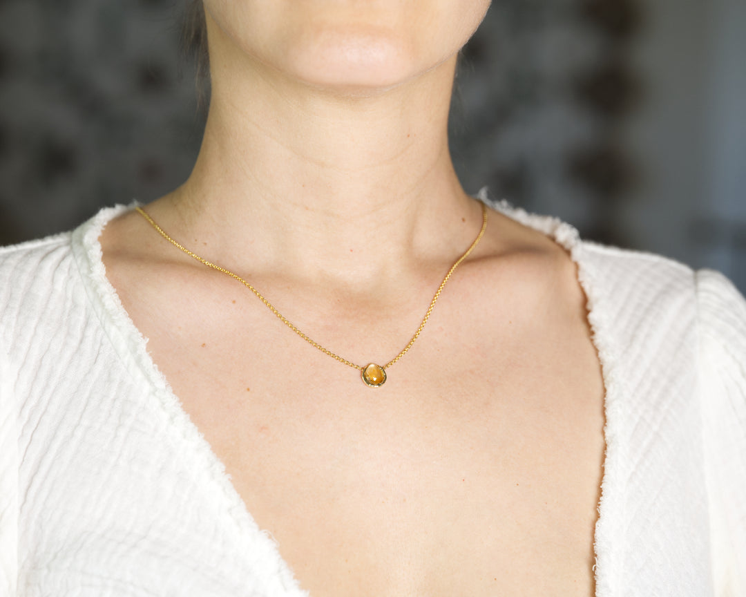Desert Orange Montana Sapphire Necklace, handcrafted by Rigby Leigh
