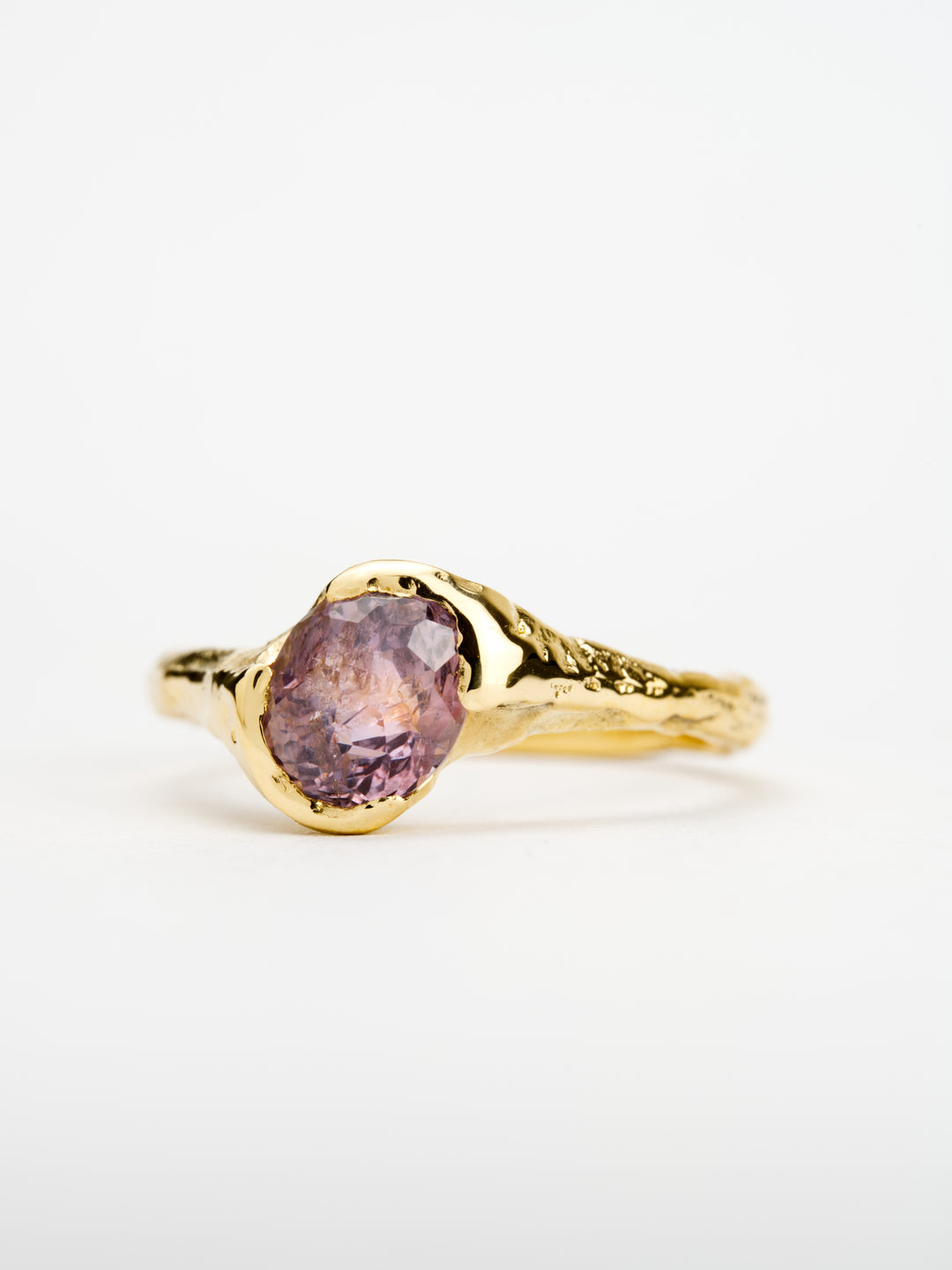 Hespera Violet Montana Sapphire Ring - 1.505ct, handcrafted by Rigby Leigh