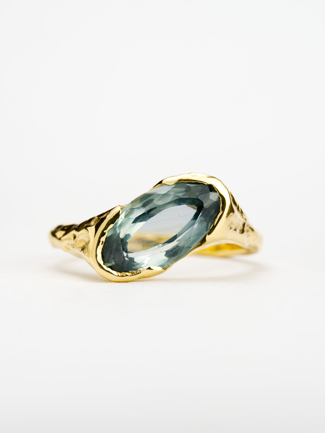 Mountain Sky Blue Montana Sapphire Ring - 2.5ct, handcrafted by Rigby Leigh