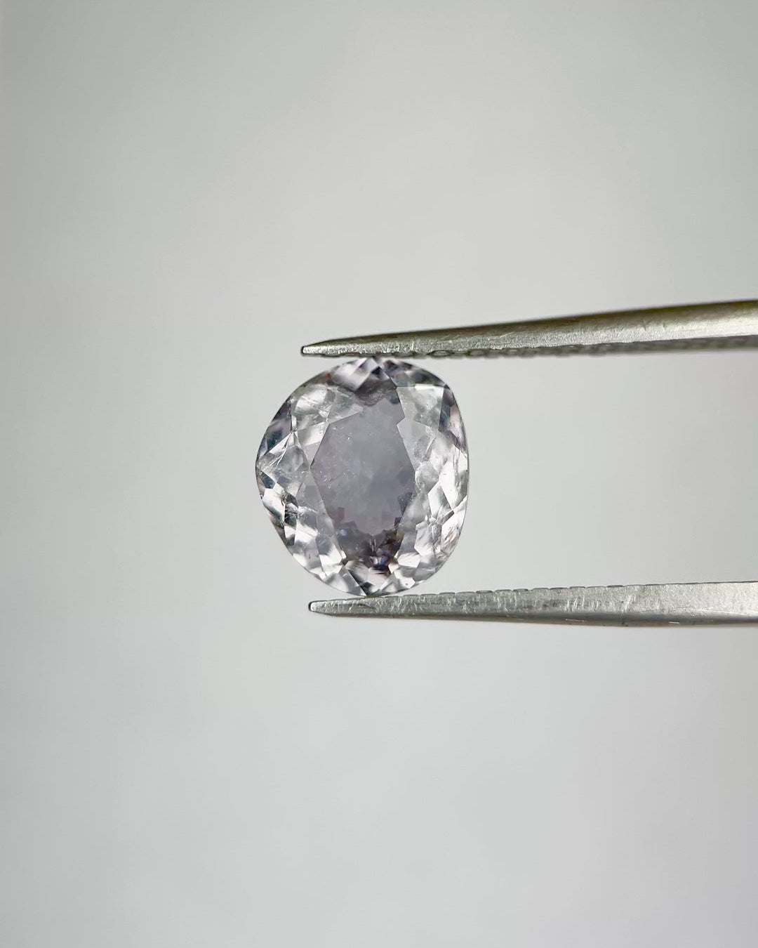 Lilac Evening - 2.245ct