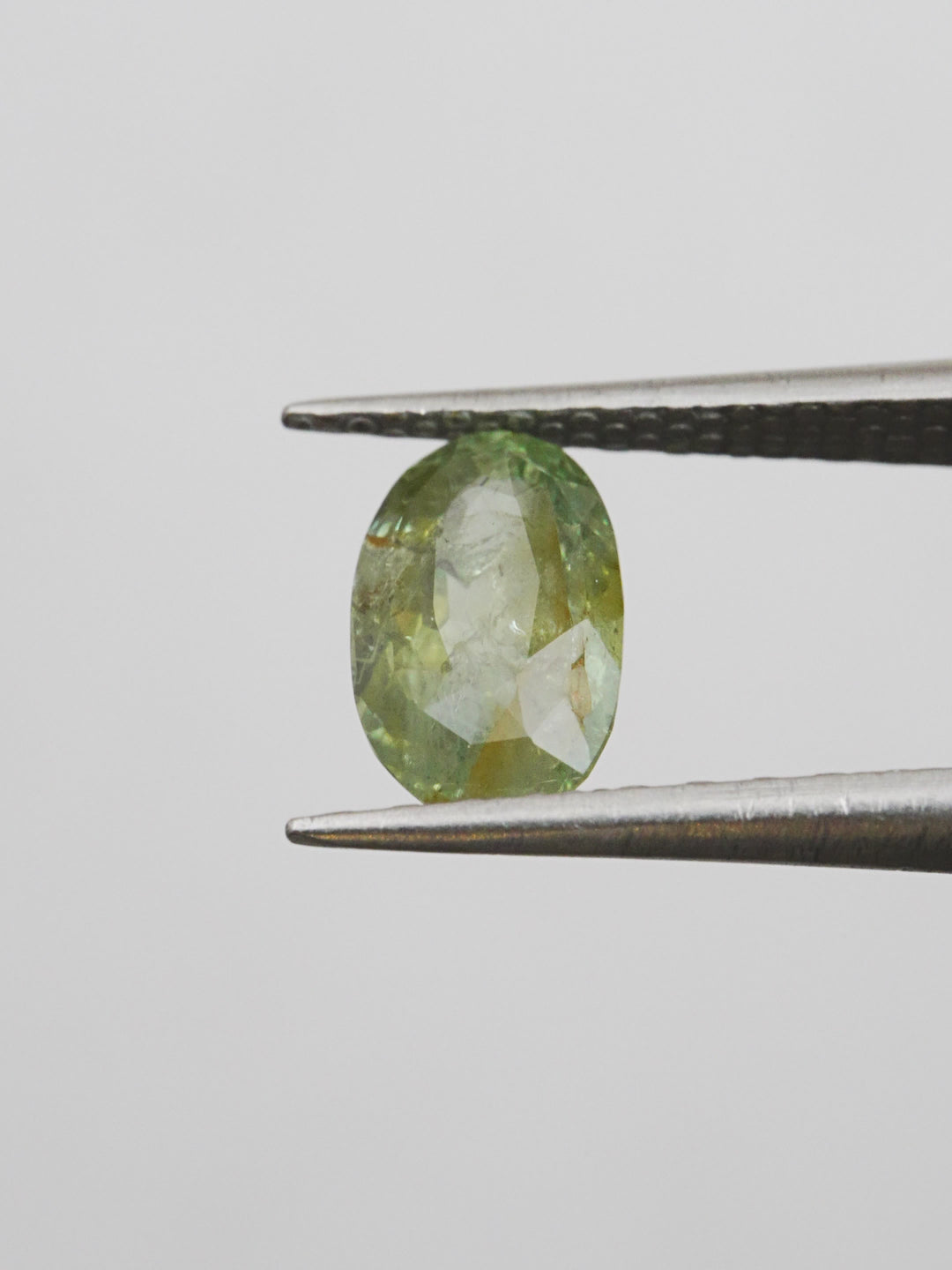 Verdant Fracture — 1.880ct green Montana sapphire, 9mm, unheated