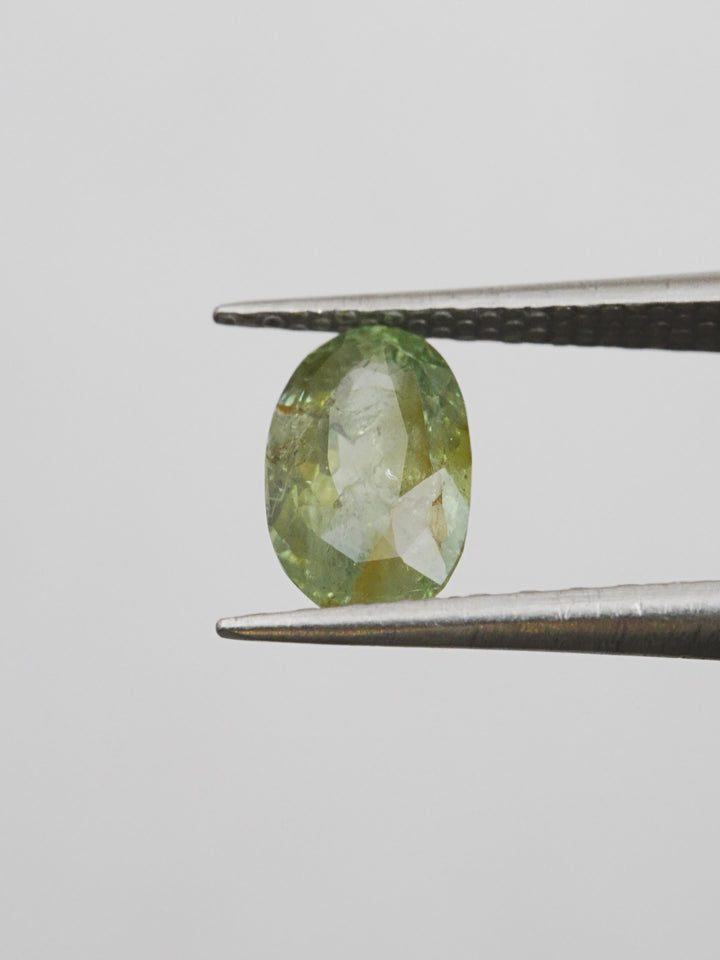Verdant Fracture — 1.880ct green Montana sapphire, 9mm, unheated