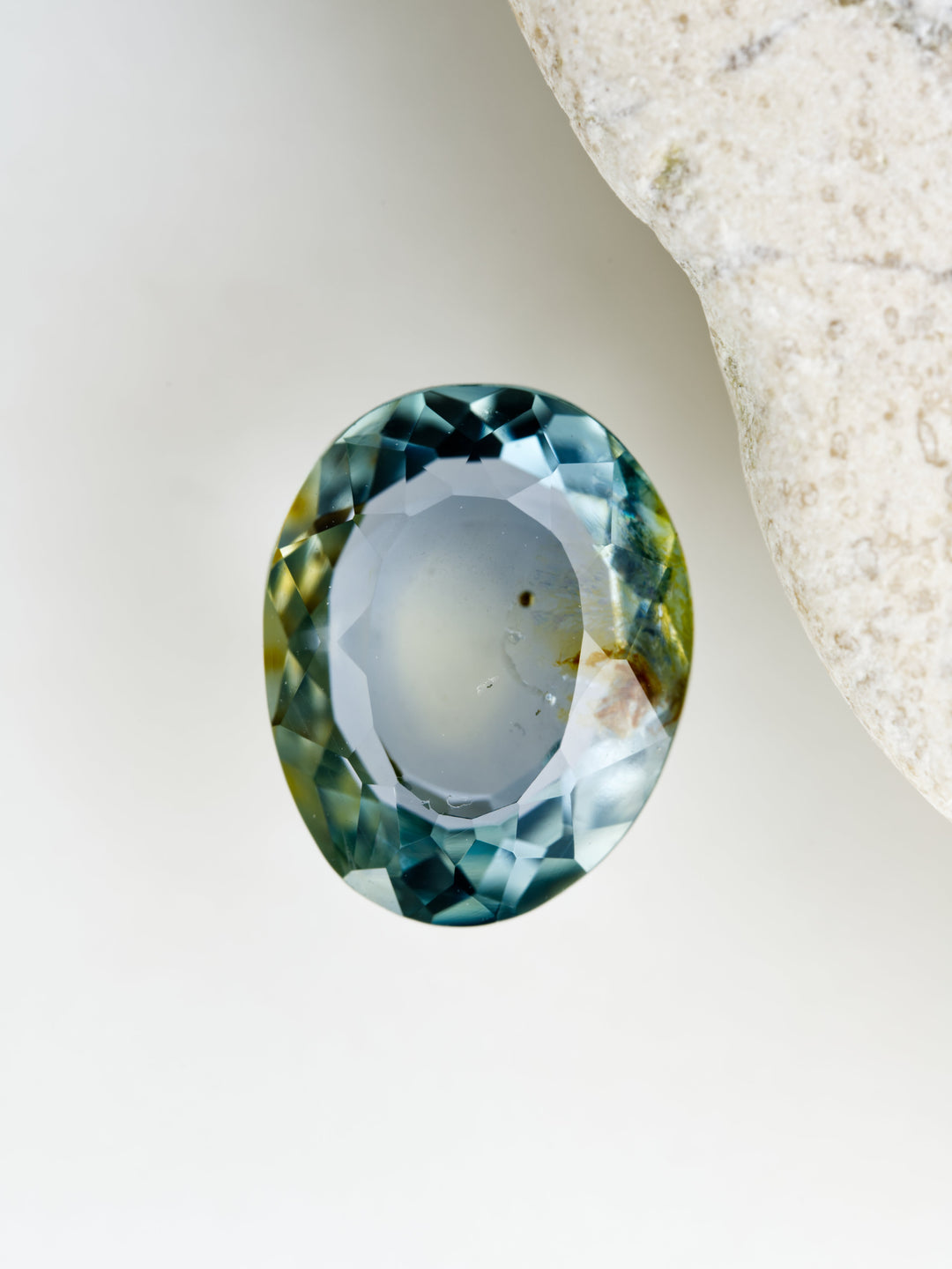 Quiet Fjord — 1.820ct bi-color Montana sapphire, 9mm, unheated