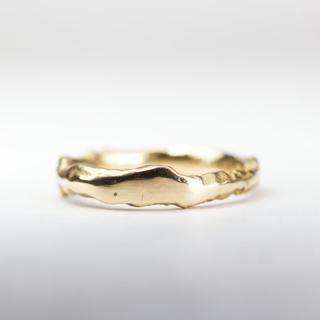 Slim band Natural, handcrafted by Rigby Leigh