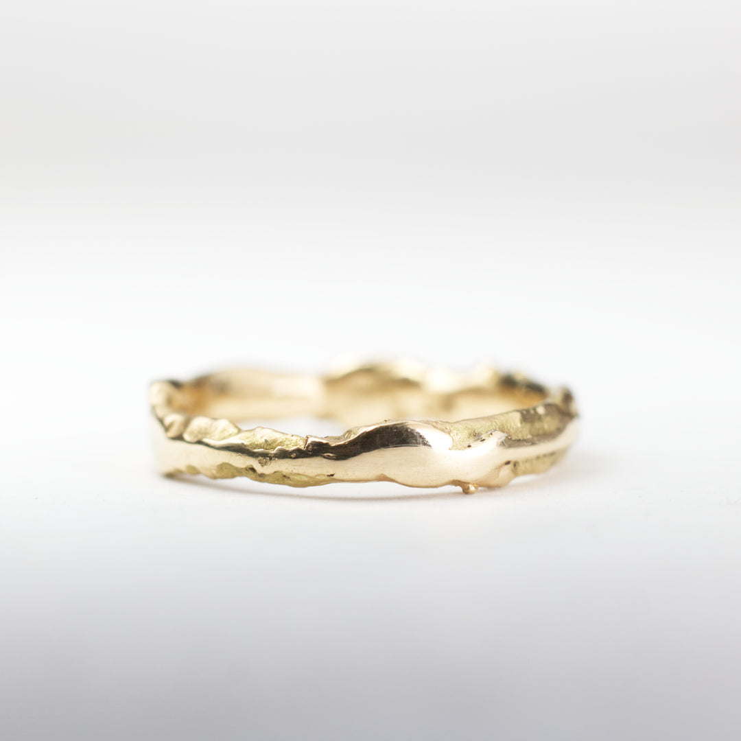 Slim band Natural, handcrafted by Rigby Leigh