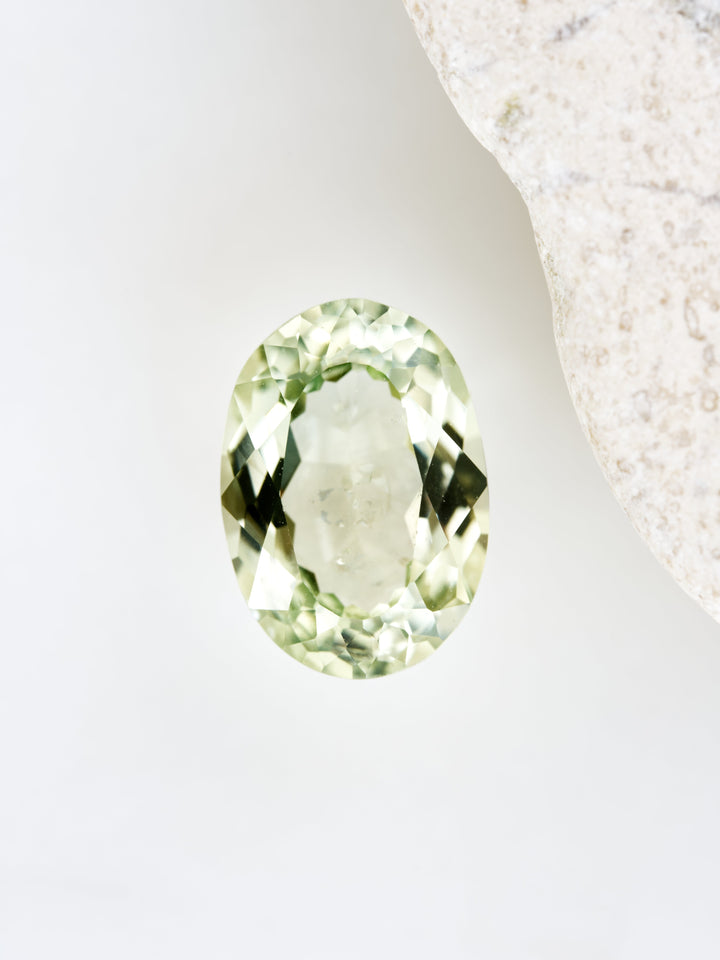 Spring Veil — 1.460ct green Montana sapphire, 8mm, unheated