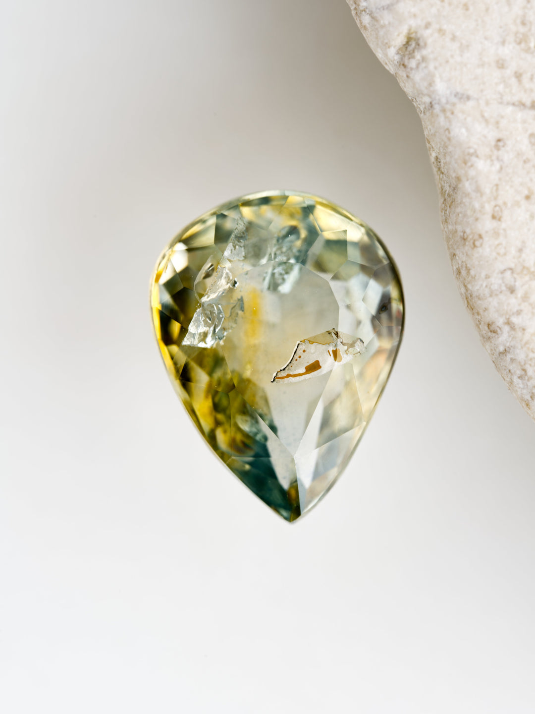 Sunmorrow — 1.920ct yellow Montana sapphire, 9mm, heated