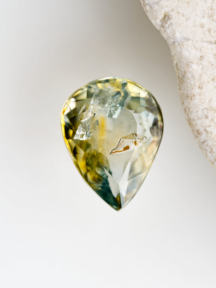 Sunmorrow — 1.920ct yellow Montana sapphire, 9mm, heated