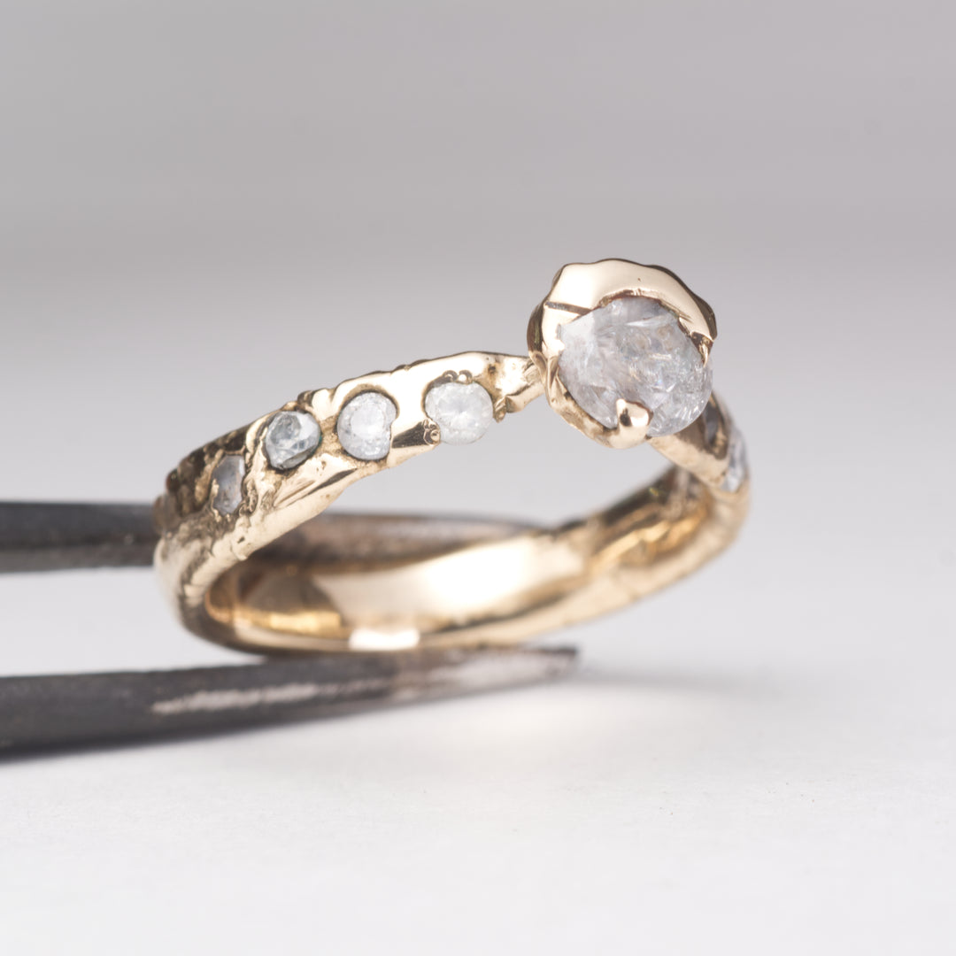 Center Seam | Earth Diamond Ring