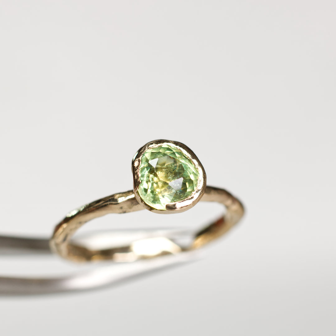 Grassland Green Solitaire Montana Sapphire Ring