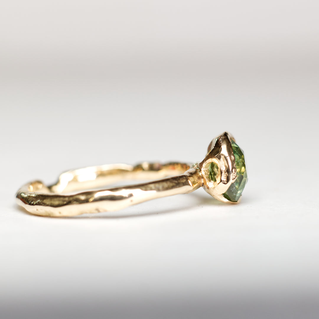 Grassland Green Solitaire Montana Sapphire Ring